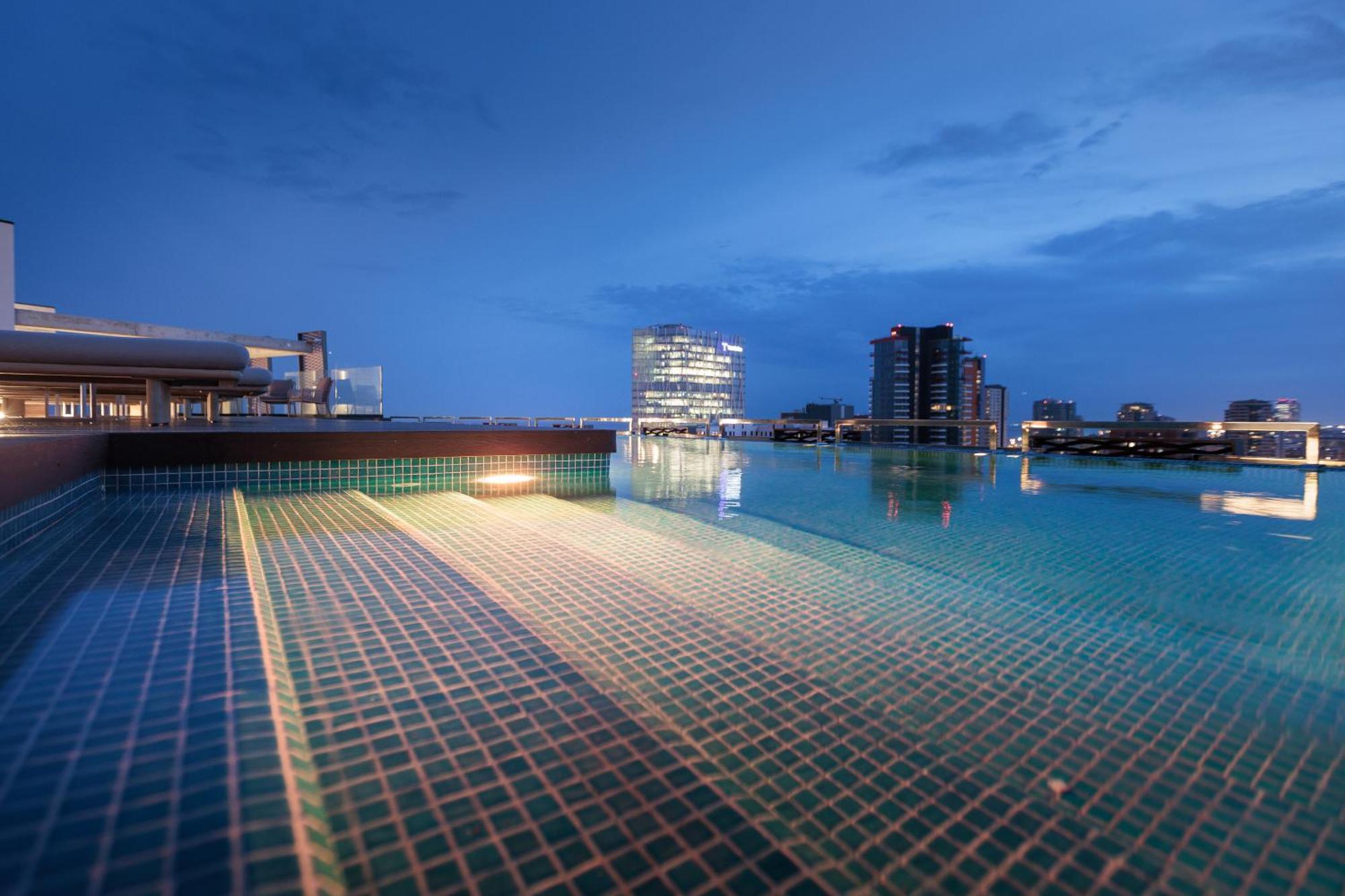 Tembo Barcelona Hotel Sant Adria de Besos Luaran gambar