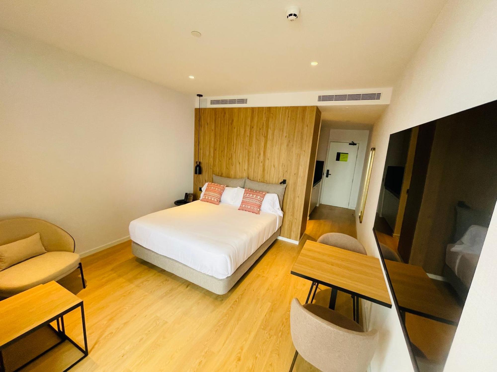 Tembo Barcelona Hotel Sant Adria de Besos Luaran gambar
